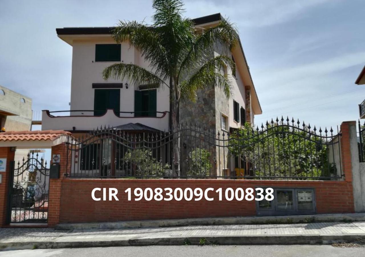 مبيت وإفطار La Collina Capo dʼOrlando المظهر الخارجي الصورة