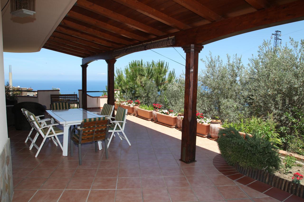 مبيت وإفطار La Collina Capo dʼOrlando المظهر الخارجي الصورة